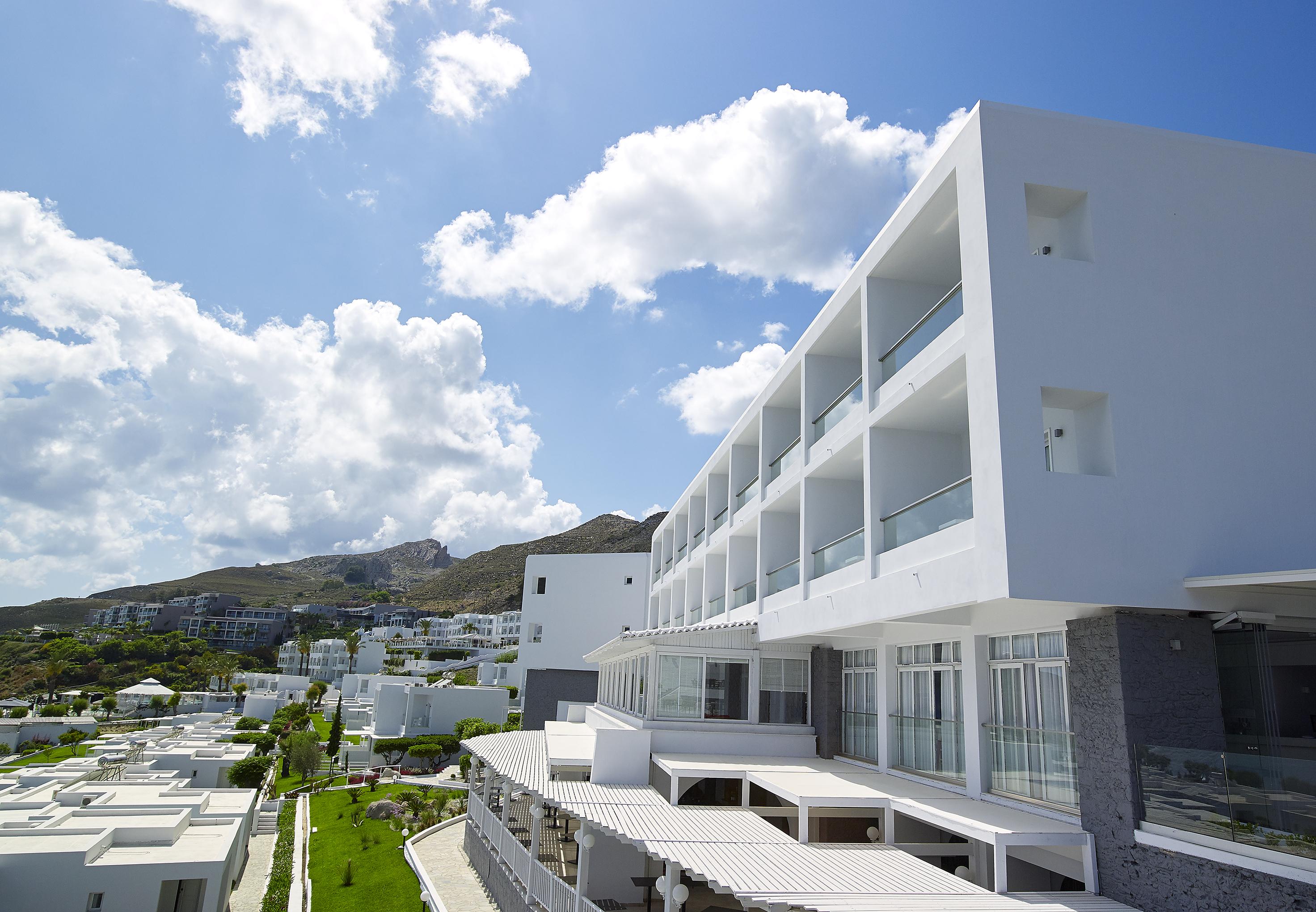 Dimitra Beach Hotel & Suites Агиос-Фокас Экстерьер фото