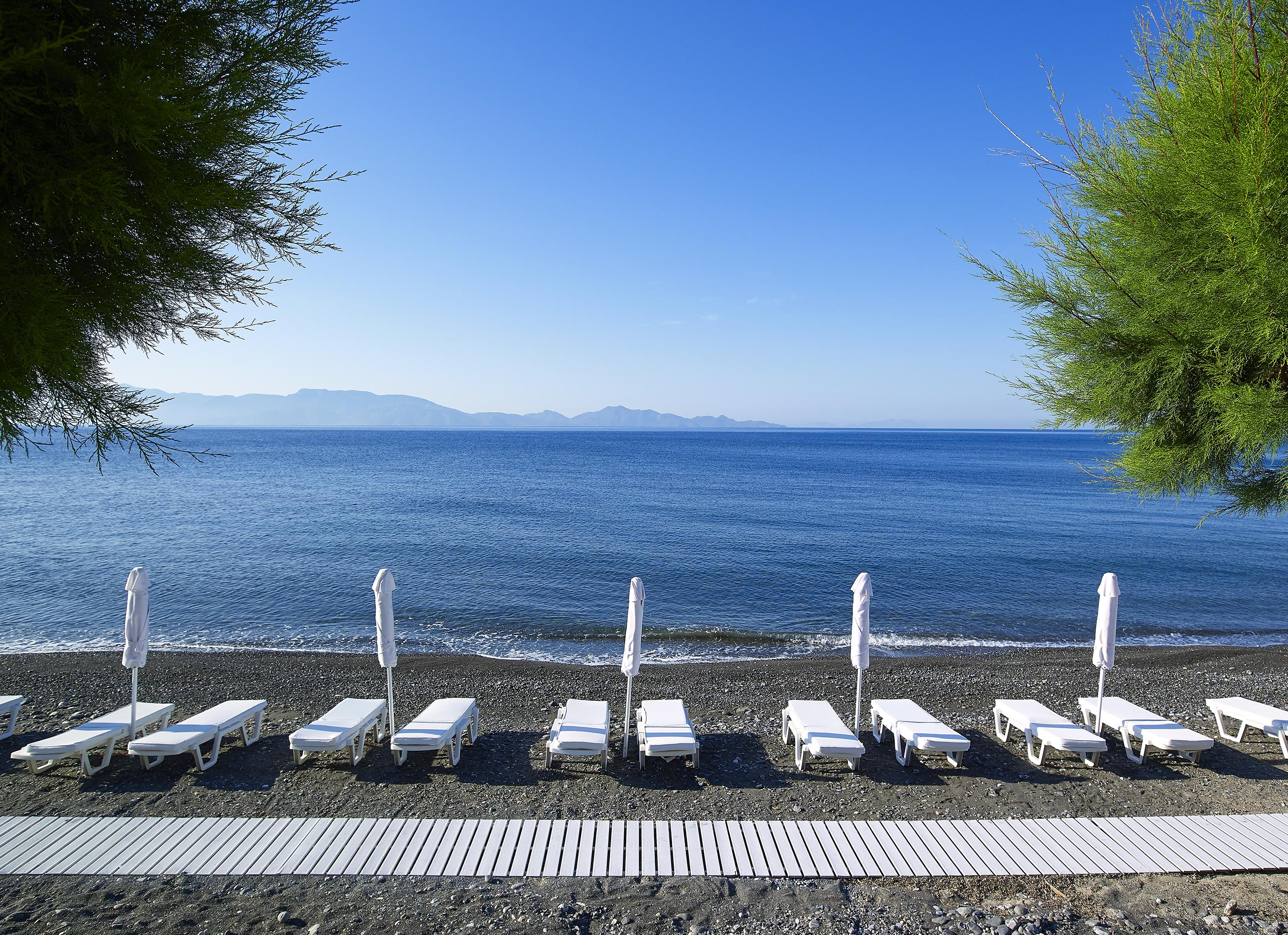Dimitra Beach Hotel & Suites Агиос-Фокас Экстерьер фото