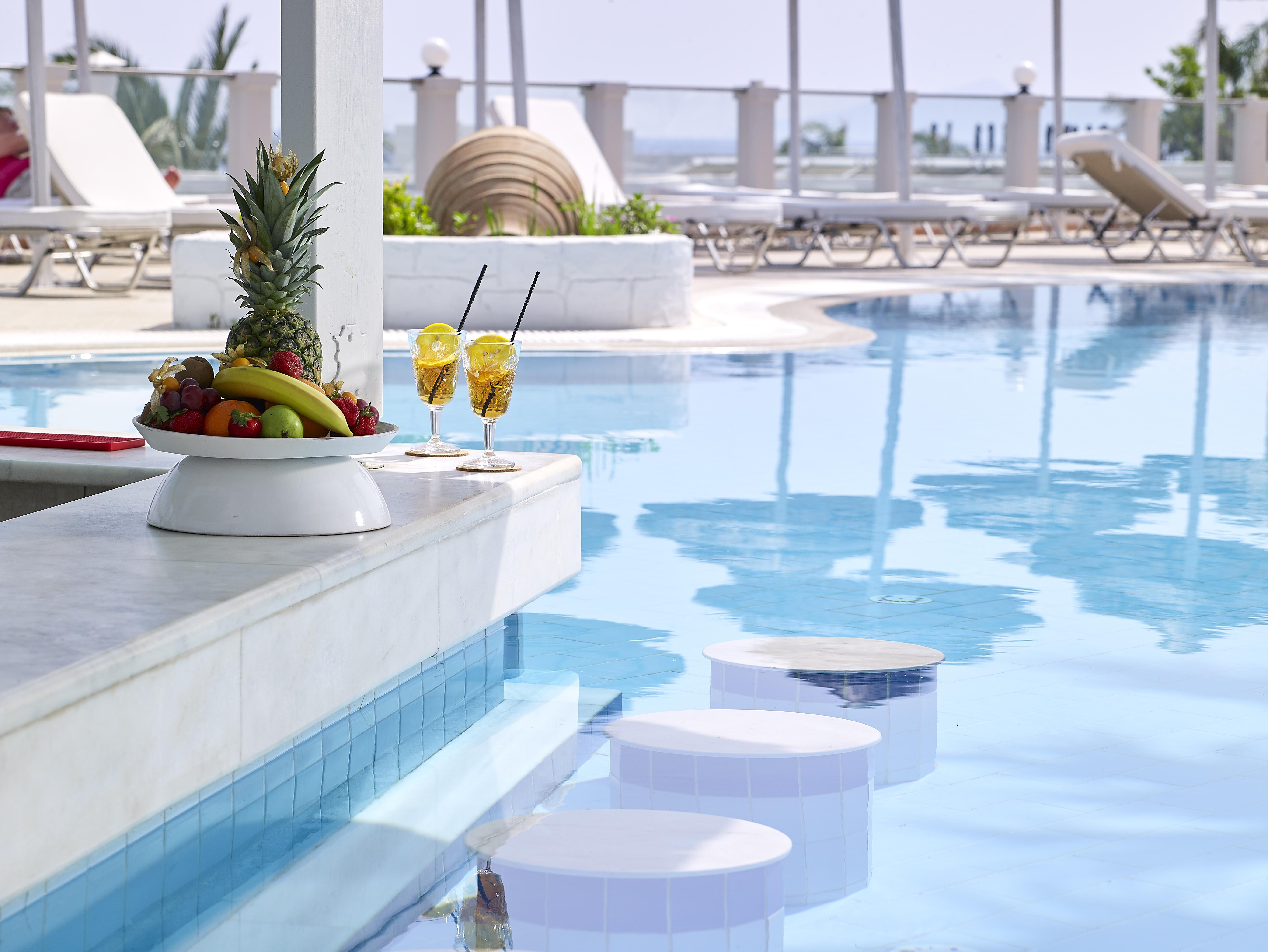 Dimitra Beach Hotel & Suites Агиос-Фокас Экстерьер фото