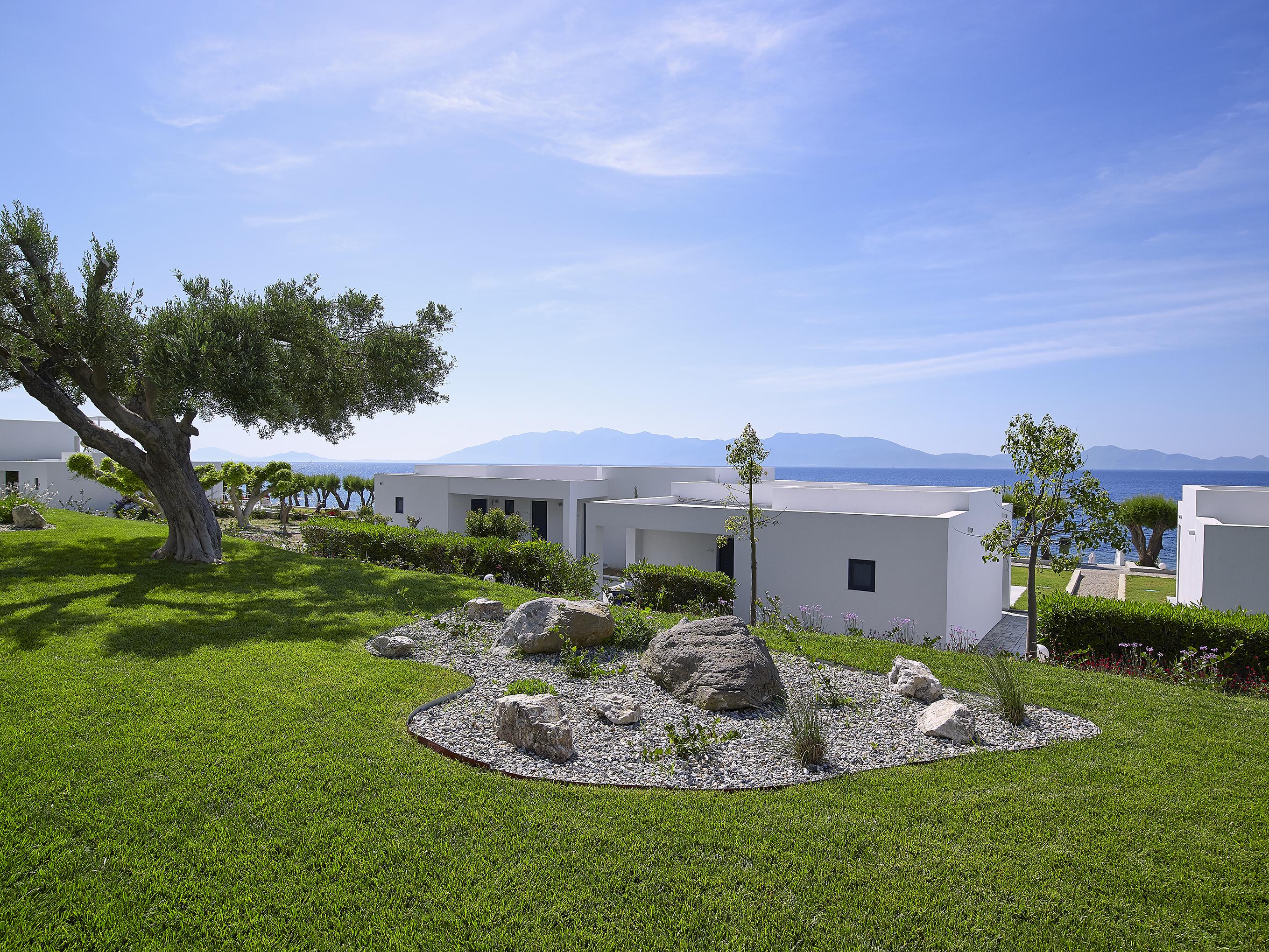 Dimitra Beach Hotel & Suites Агиос-Фокас Экстерьер фото