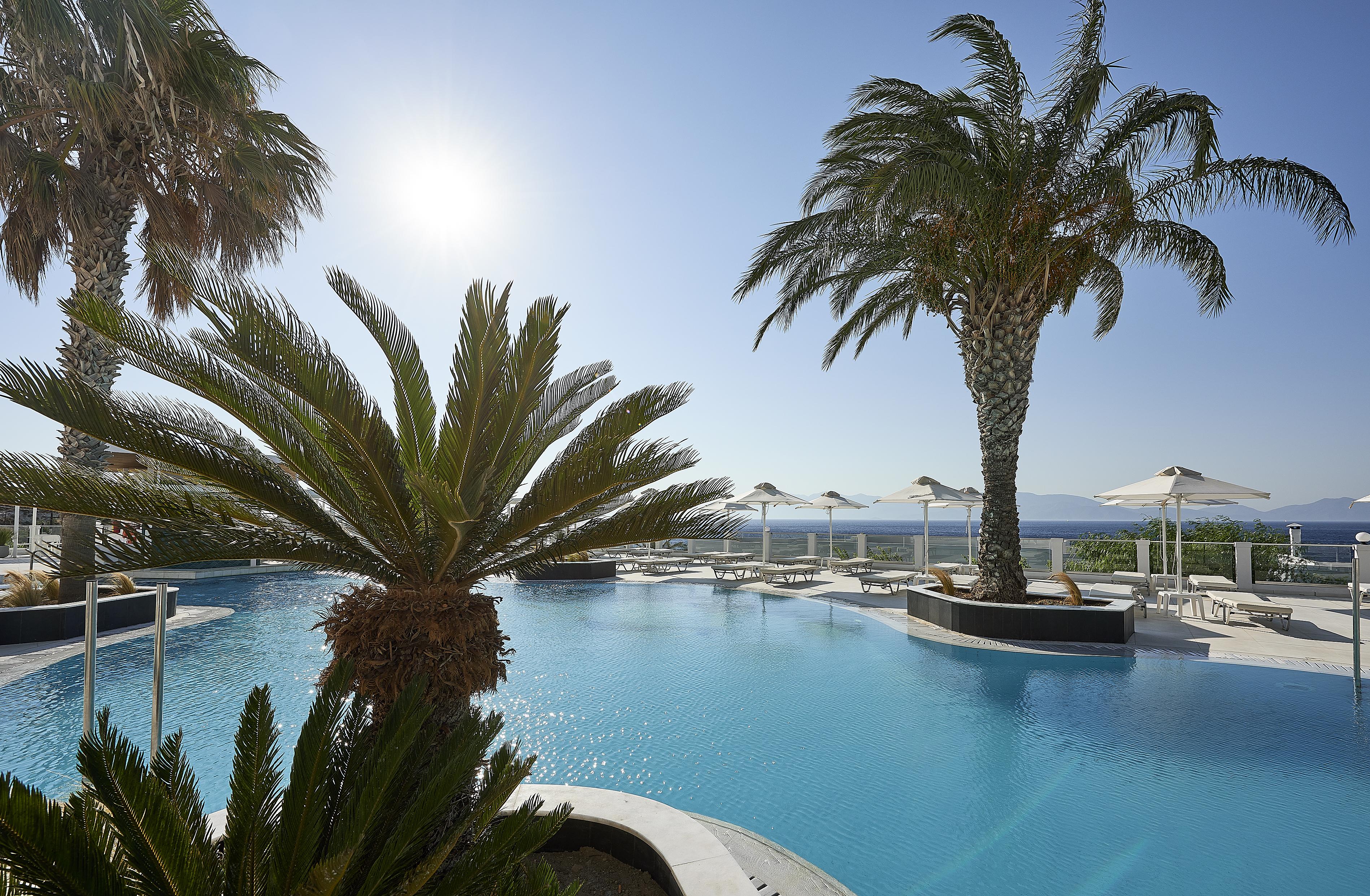 Dimitra Beach Hotel & Suites Агиос-Фокас Экстерьер фото
