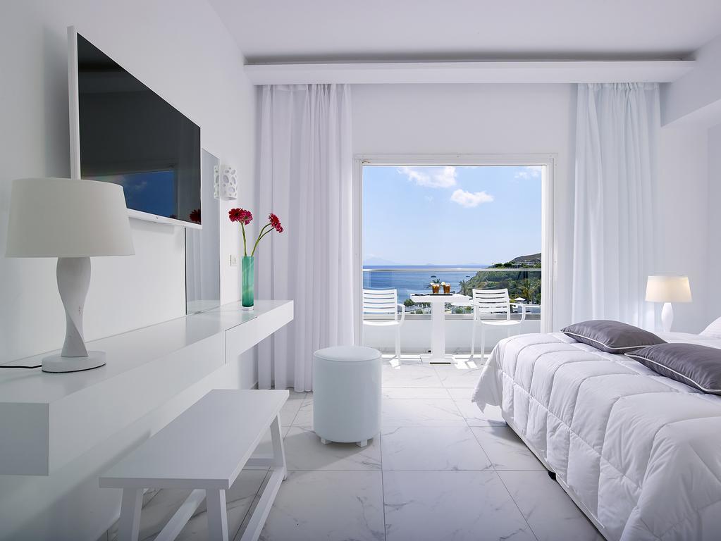 Dimitra Beach Hotel & Suites Агиос-Фокас Экстерьер фото